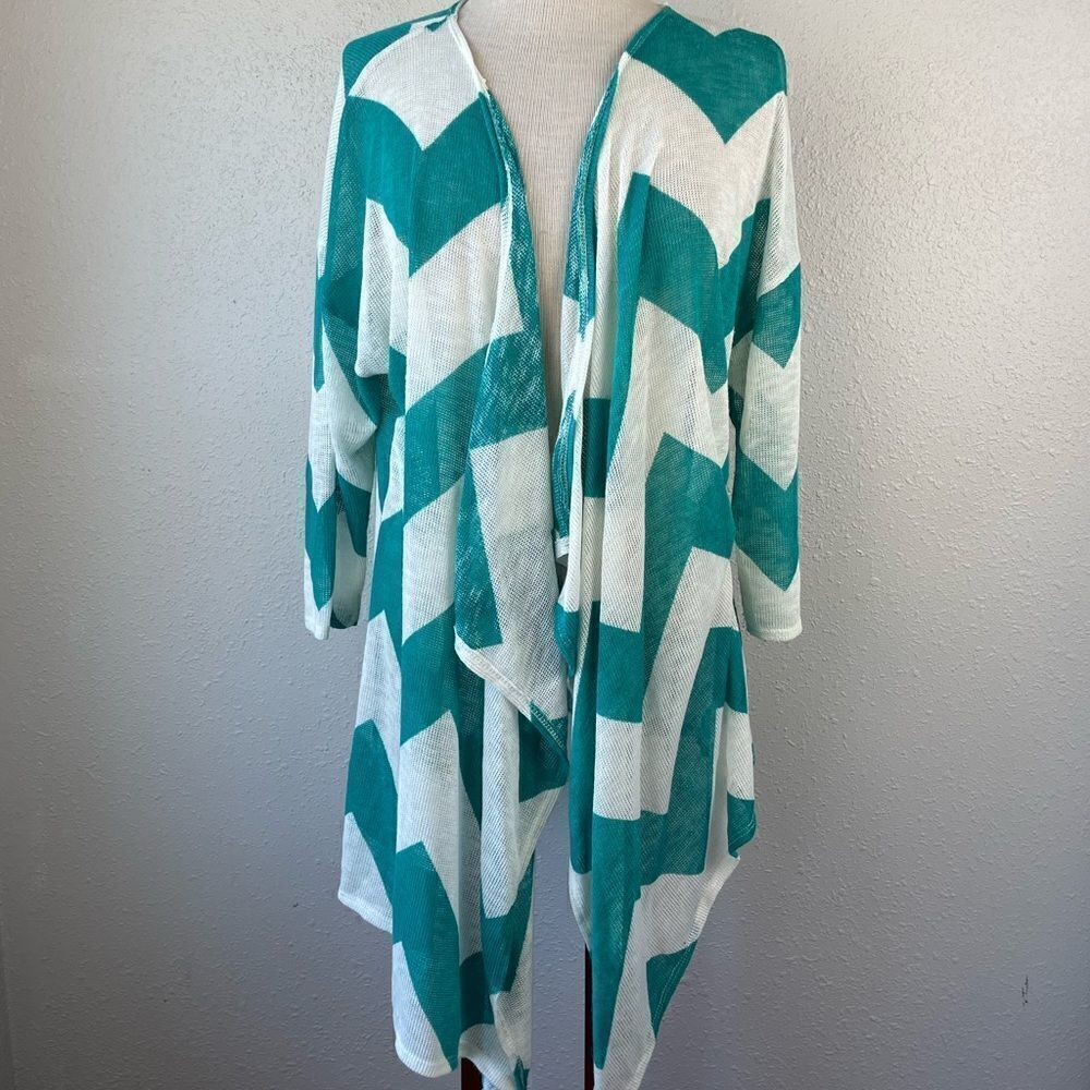Maurices Cardigan Style Sweater Top Size 1 EUC